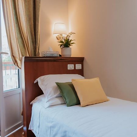 Hotel Flora Stresa Dış mekan fotoğraf