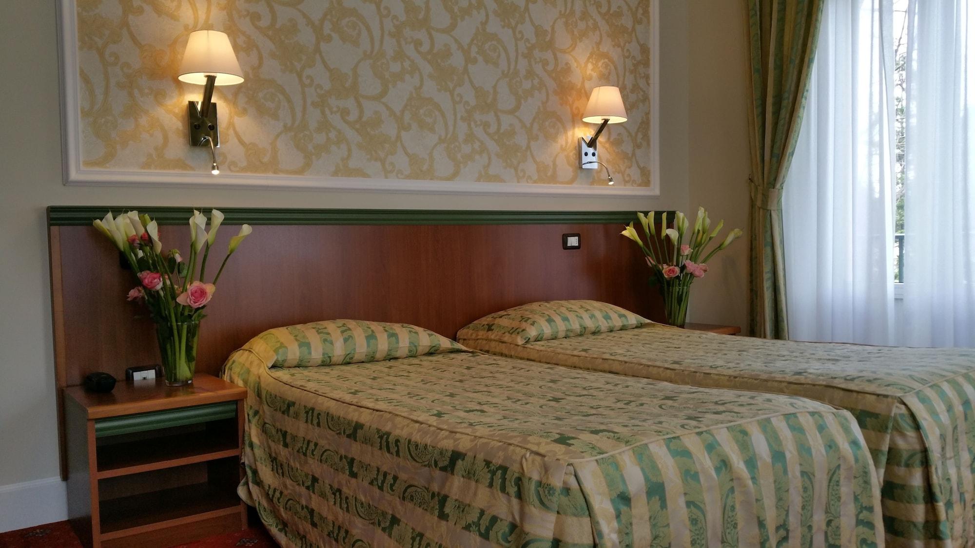 Hotel Flora Stresa Dış mekan fotoğraf
