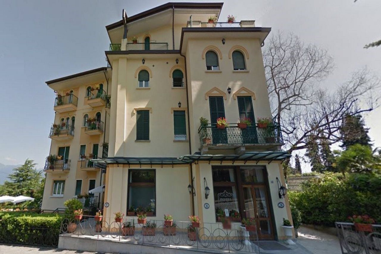 Hotel Flora Stresa Dış mekan fotoğraf